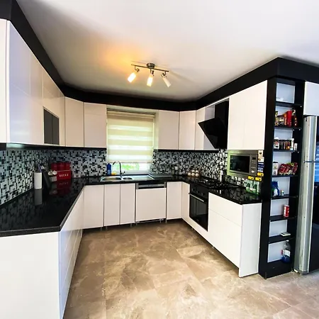 Charming 4-bedroom With Ac In Beautiful Antalya * 卡斯