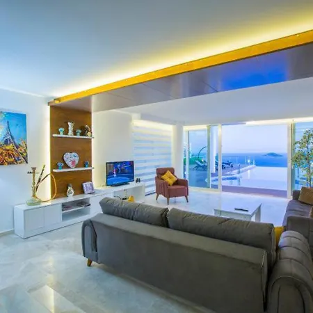 Charming 4-bedroom With Ac In Beautiful Antalya 别墅